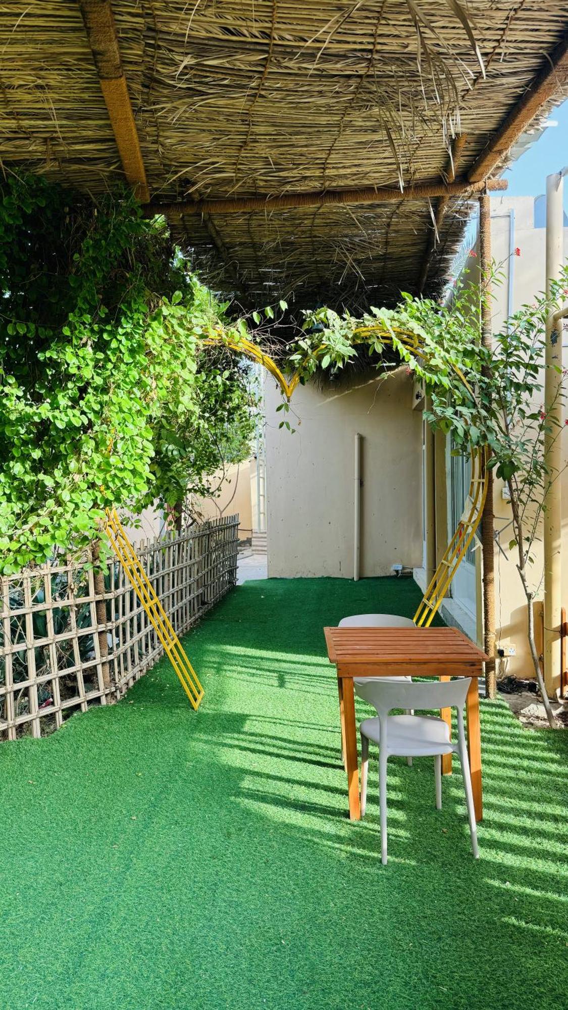 Hotel Fig Shades مزرعة ظلال التين Tiwi Exterior foto
